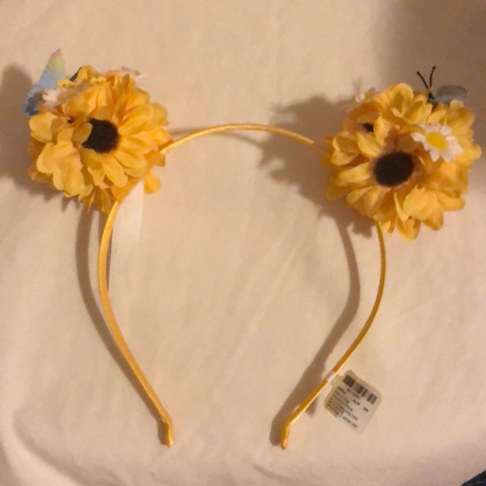 Claire’s Adorable Headband NWT